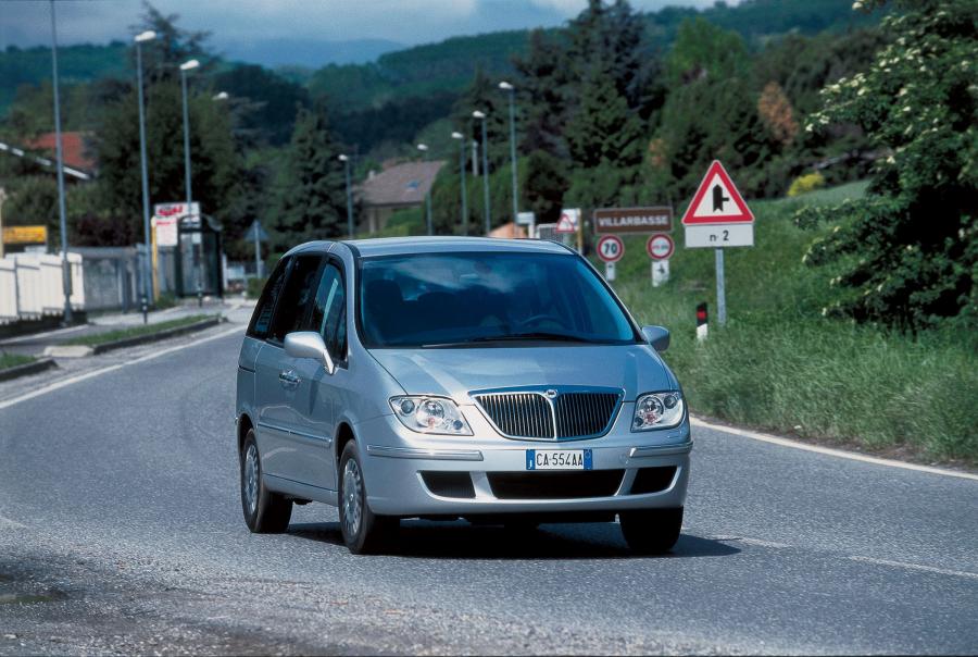  Lancia Phedra 2002 года  (фото 29 из 123)